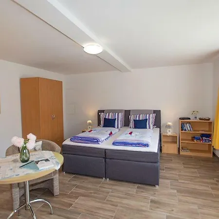 Zum Lachsfischer * Schaprode